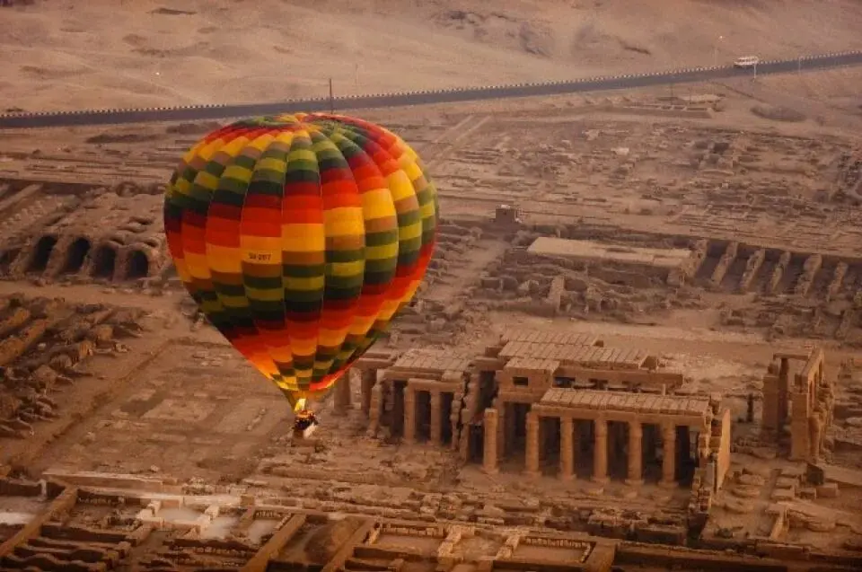2 Days Luxor Tour from Cairo with Hot Air Balloon – By Flight